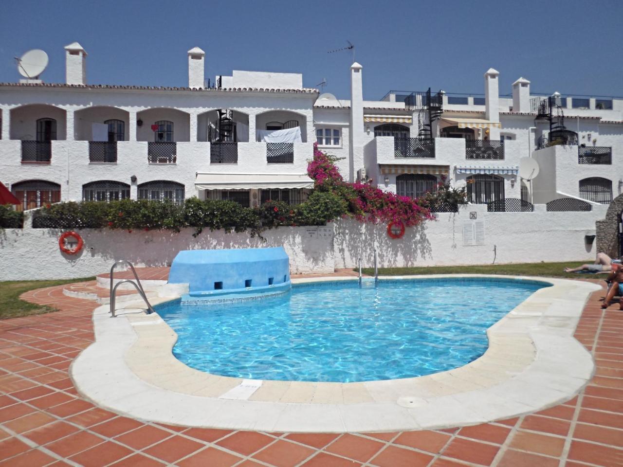 Verano Azul 12 Menyber Nerja Exterior foto